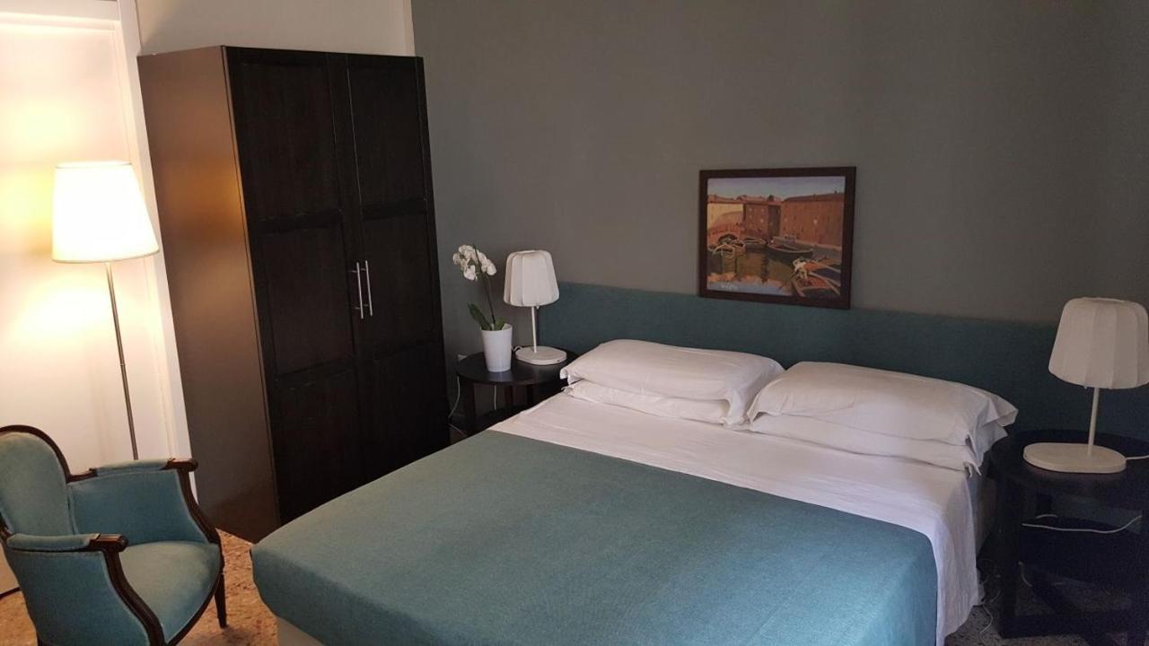 B&B Metropolis Livorno Ngoại thất bức ảnh